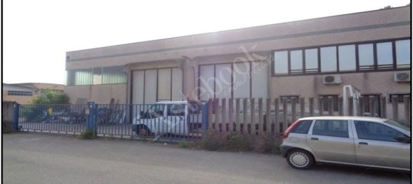 عقار تجاري في Lodi, Italy 588متر مربع رقم 338406 11