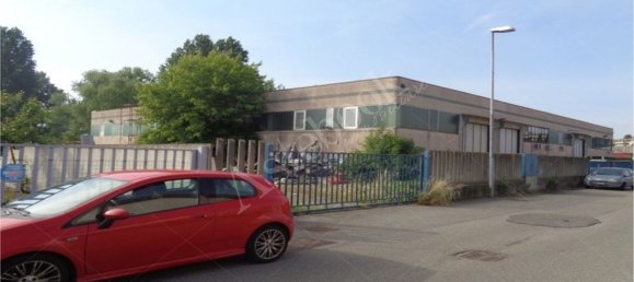 عقار تجاري في Lodi, Italy 588متر مربع رقم 338406 2