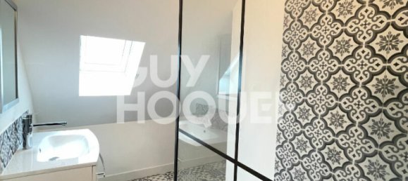 5 bedrooms House in Bourges, France No. 227416 10