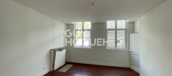 5 bedrooms House in Bourges, France No. 227416 9