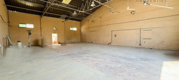 278.7m² Warehouse in Al Quoz, UAE No. 41627 2