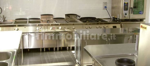 3 rooms Commercial property in Lucca, Italy No. 211544 10