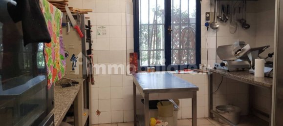3 rooms Commercial property in Lucca, Italy No. 211544 14