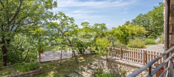 4 bedrooms House in Campello sul Clitunno, Italy No. 291782 14