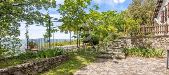 4 bedrooms House in Campello sul Clitunno, Italy No. 291782 13