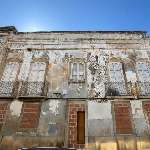 479m² Building in Faro, Portugal No. 204884