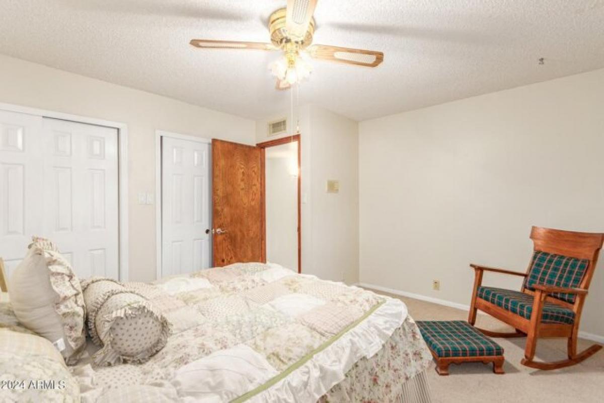 5 غرف نوم منزل في Glendale, USA رقم 240177