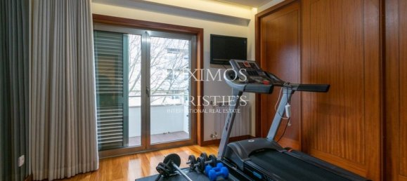 4 bedrooms House in Senhora da Hora, Portugal No. 115366 2