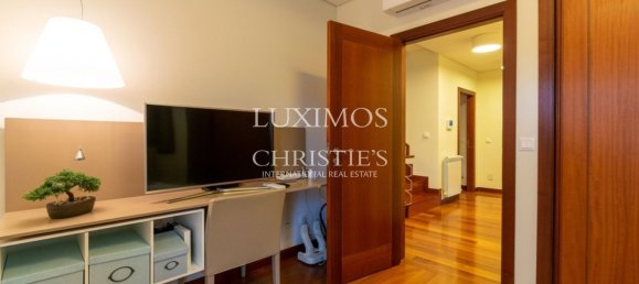 4 bedrooms House in Senhora da Hora, Portugal No. 115366 8