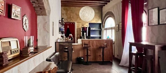 2 bedrooms Apartment in Verona, Italy No. 373437 5