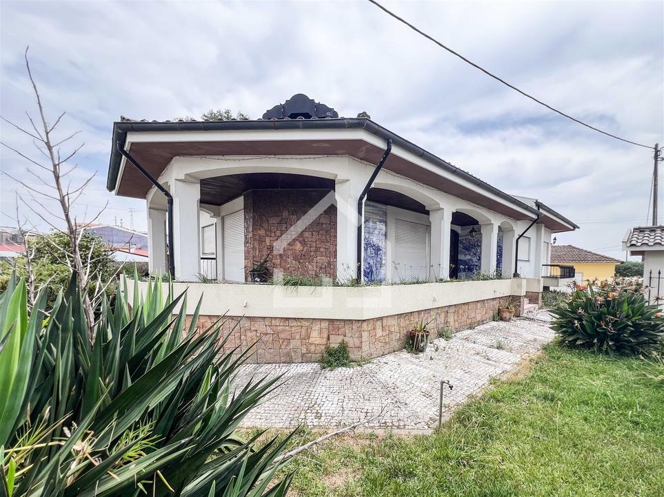 3 غرف نوم منزل في Santa Maria de Lamas, Portugal رقم 199105