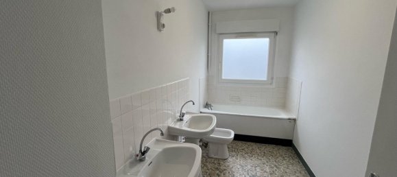 2 bedrooms Apartment in Tours, France No. 83887 5