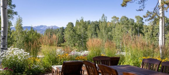 5 bedrooms Commercial property in Avon, USA No. 25 24