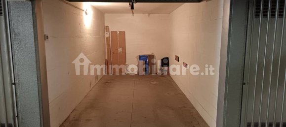 Квартира с 1 спальней в Генуя, Италия № 270605 27