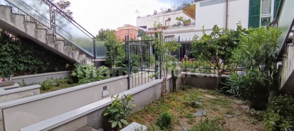 Квартира с 1 спальней в Генуя, Италия № 270605 4