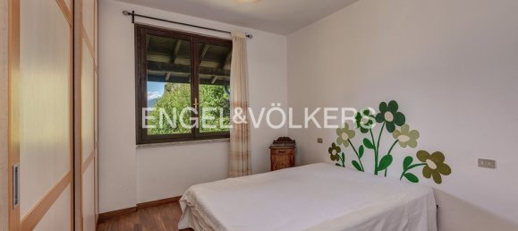 12 rooms Villa in Perledo, Italy No. 312053 16