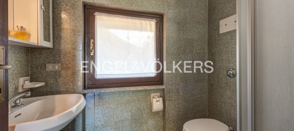 12 rooms Villa in Perledo, Italy No. 312053 18