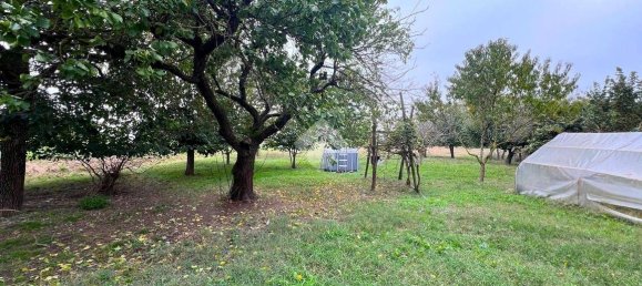 4 bedrooms House in Mirandola, Italy No. 157580 31