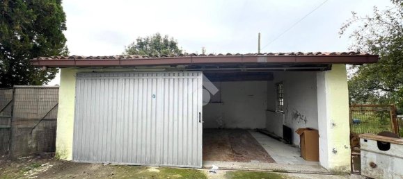 4 bedrooms House in Mirandola, Italy No. 157580 29