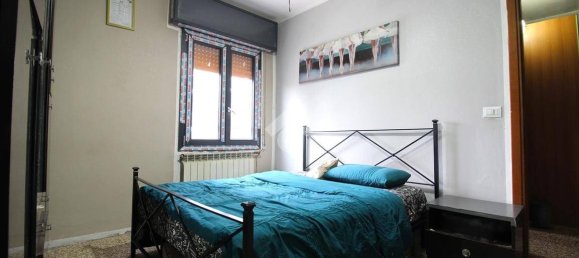 4 bedrooms House in Mirandola, Italy No. 157580 23