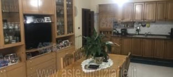 7 rooms Apartment in Sala Consilina, Italy No. 225266 3