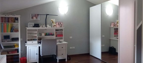 5 bedrooms House in Carrara, Italy No. 347888 10