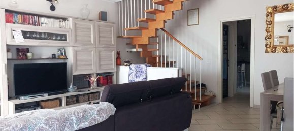 5 bedrooms House in Carrara, Italy No. 347888 2