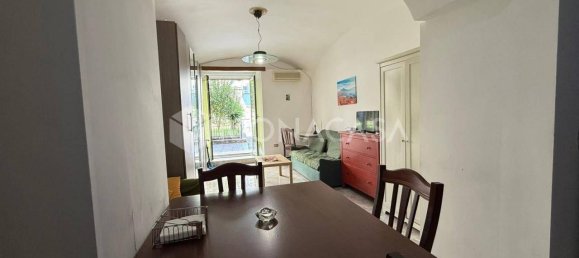 1 Schlafzimmer Wohnung in Naples, Italy, Nr. 350706 6