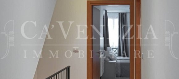 3 bedrooms Building in Venice, Italy No. 20312 16