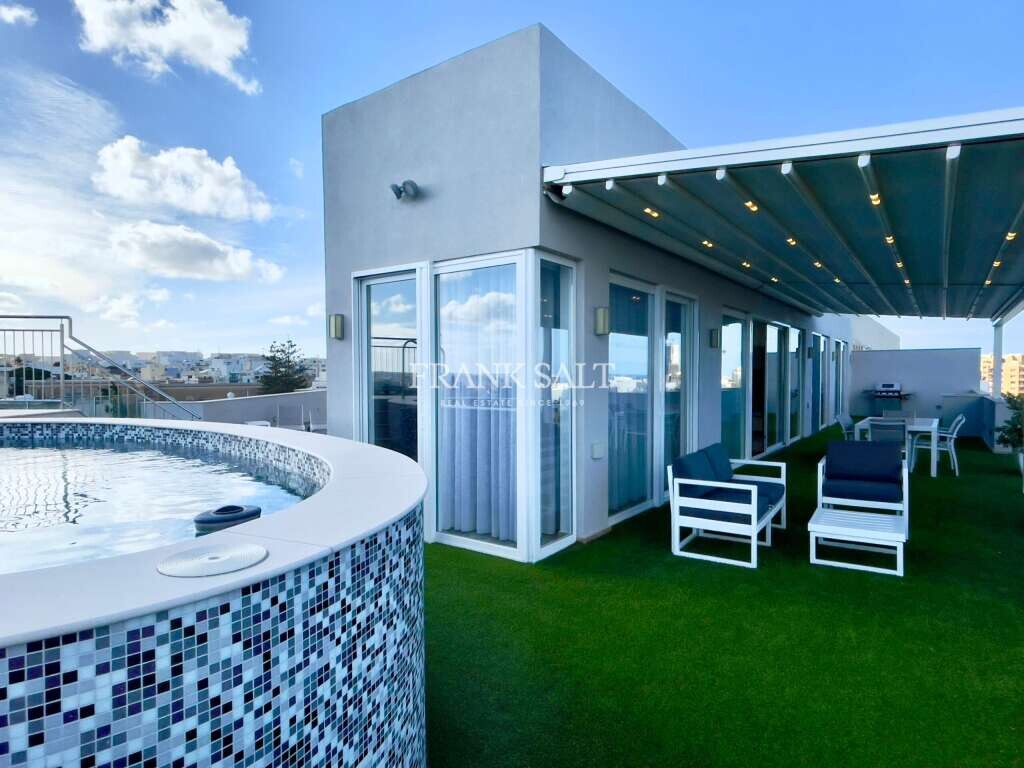 Penthouse T3 em Saint Julian's, Malta N.º 7293