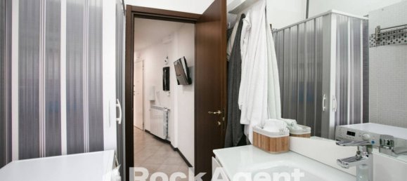 Apartamento de 1 dormitorio en Rome, Italy No. 304860 8