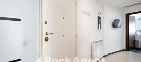 Apartamento de 1 dormitorio en Rome, Italy No. 304860 2