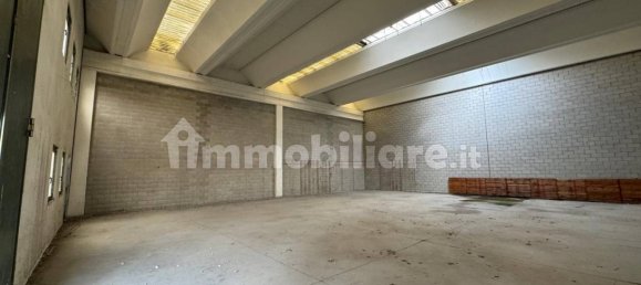 420m² Warehouse in Vercelli, Italy No. 308771 4