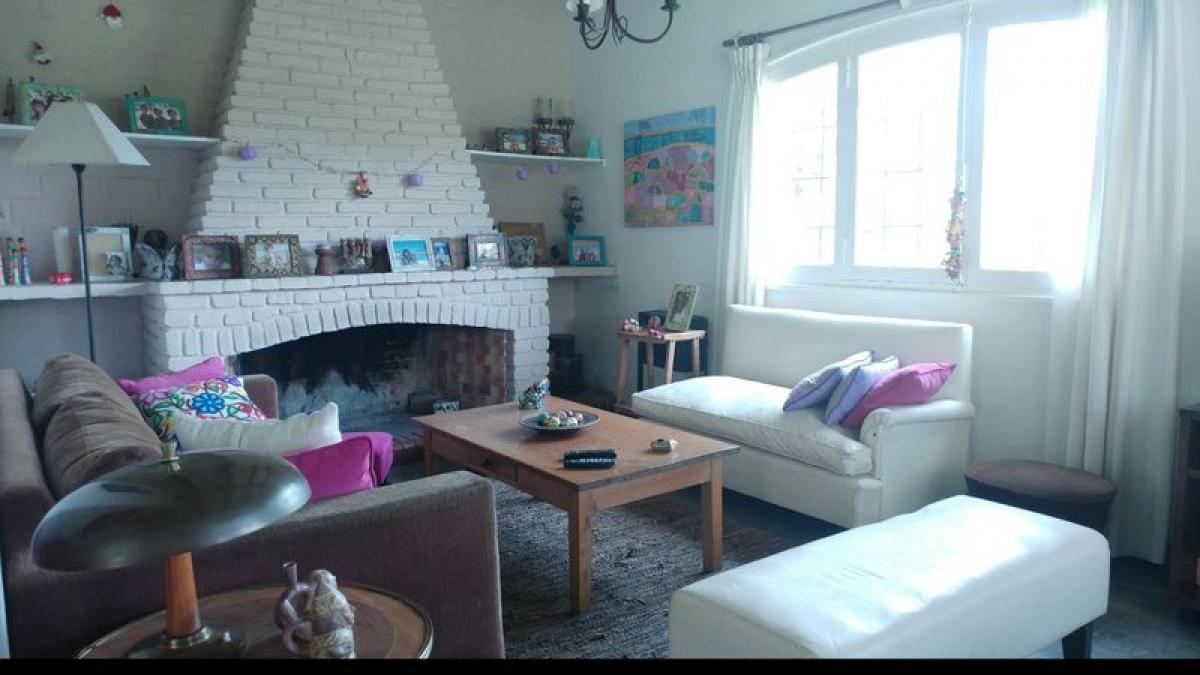 2 bedrooms House in Mar del Plata, Argentina No. 95653