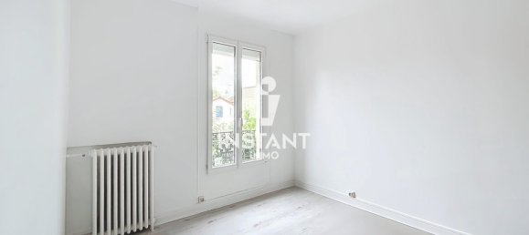 2 bedrooms Villa in Creteil, France No. 169213 9