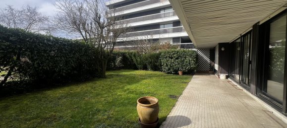 2 bedrooms Apartment in Yvelines, France No. 151771 3