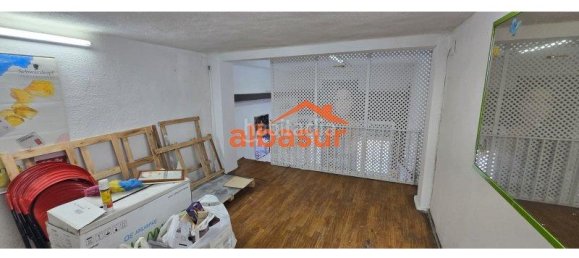 28m² Commercial property in Cordoba, Spain No. 176819 3