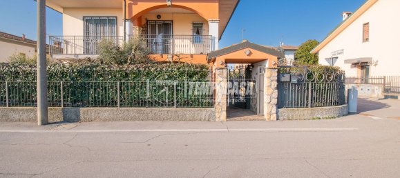 3غرفة فيلا في Salerano sul Lambro, Italy رقم 137424 2