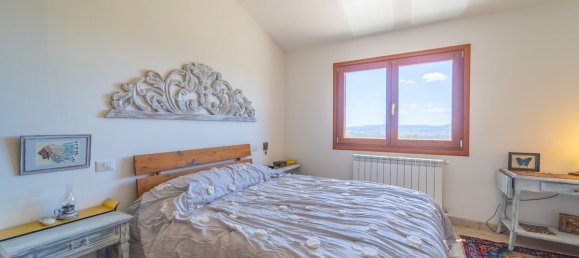 Villa de 4 dormitorios en Olbia, Italy No. 106121 24