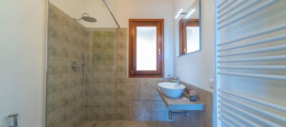 Villa de 4 dormitorios en Olbia, Italy No. 106121 29