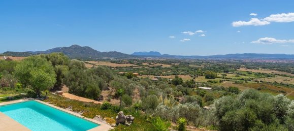 Villa de 4 dormitorios en Olbia, Italy No. 106121 8