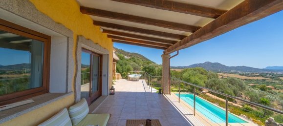 Villa de 4 dormitorios en Olbia, Italy No. 106121 11