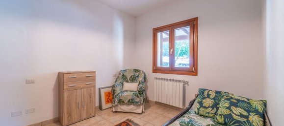 Villa de 4 dormitorios en Olbia, Italy No. 106121 25