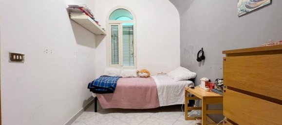 3-Zimmer Wohnung in Naples, Italy, Nr. 33050 13