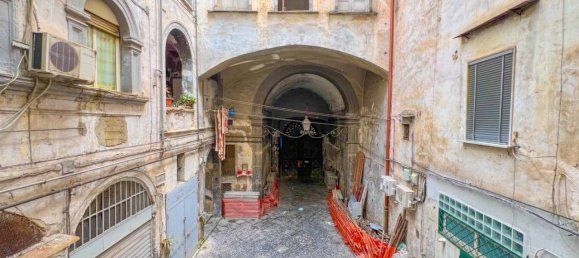 3-Zimmer Wohnung in Naples, Italy, Nr. 33050 7