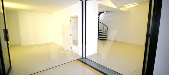 Propiedad comercial en Funchal, Portugal 77 m² No. 84242 28