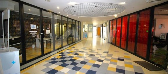 Propiedad comercial en Funchal, Portugal 77 m² No. 84242 30