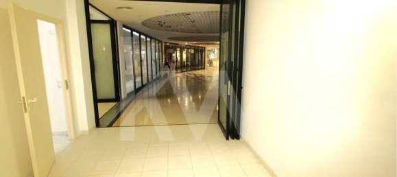 Propiedad comercial en Funchal, Portugal 77 m² No. 84242 29