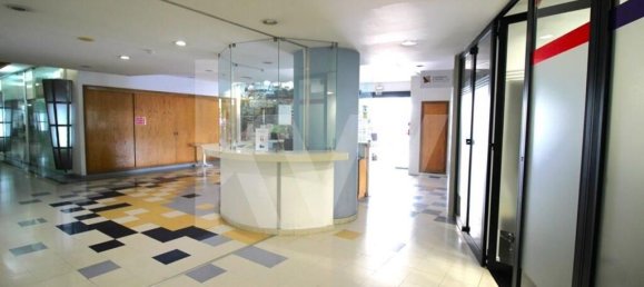 Propiedad comercial en Funchal, Portugal 77 m² No. 84242 4