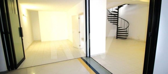 Propiedad comercial en Funchal, Portugal 77 m² No. 84242 2